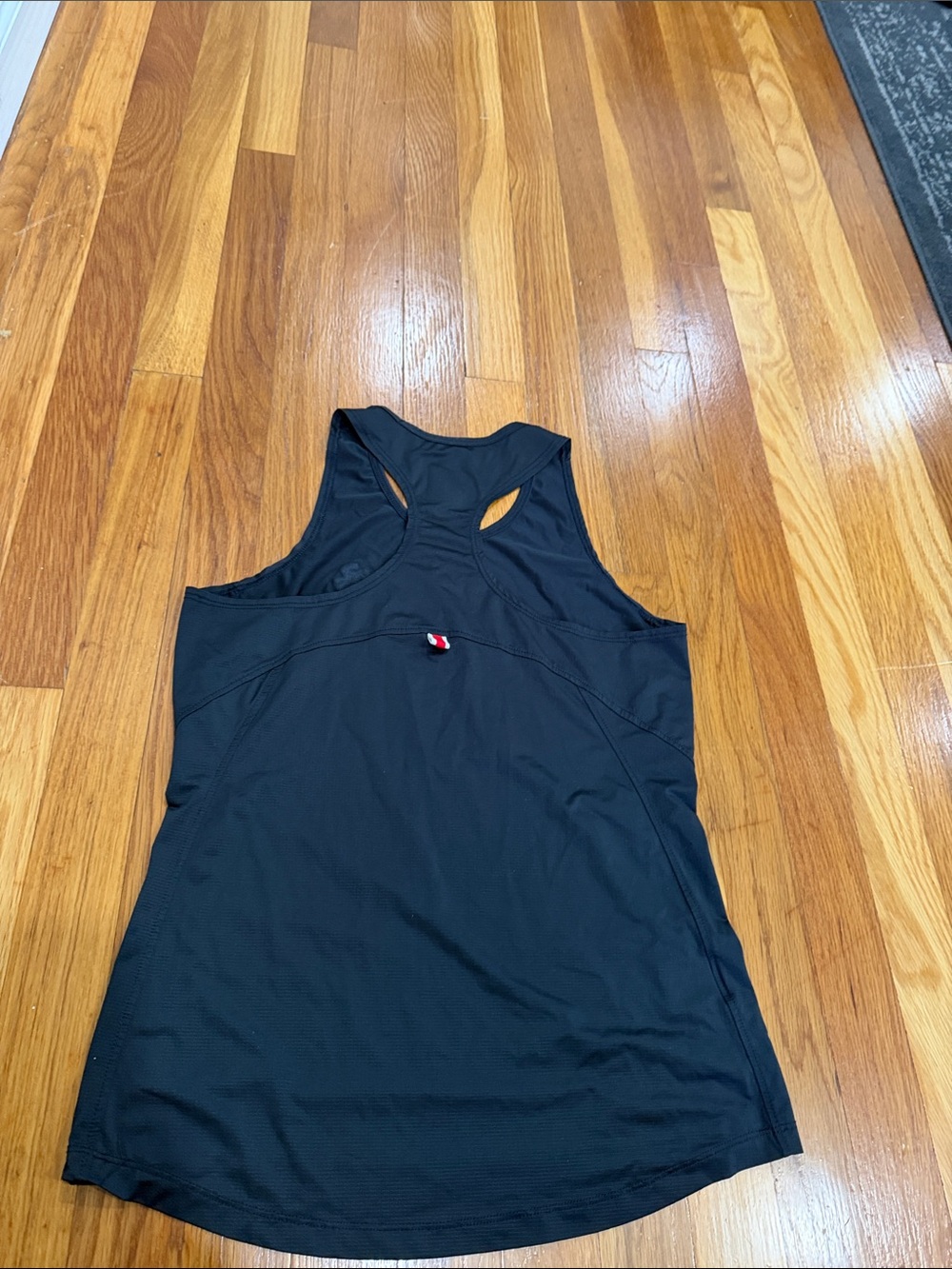 Tracksmith tank - Picture 4 of 4